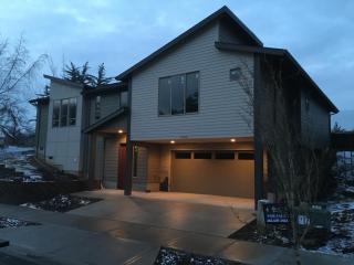 3700 Nicholson Rd, Vancouver, WA 98661-0056