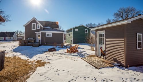 108 4th St, Morris, MN 56267-1428