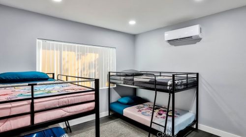 1555 Kimberly Ave, Anaheim CA  92802-2707 exterior