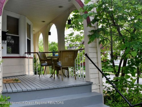 1505 Bond St, Tinton Falls NJ  07712-5315 exterior