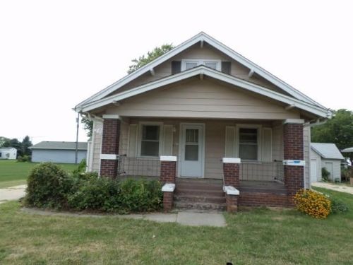 107 County Rd, Plymouth, NE 68424-4080