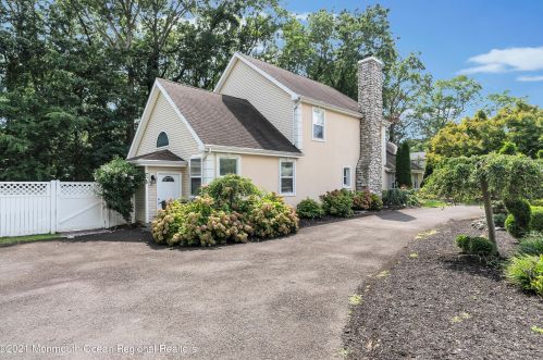 450 Wall St, Tinton Falls, NJ 07724-2422