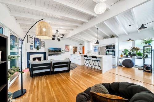 2230 Alona St, Santa Ana CA  92706-2419 exterior