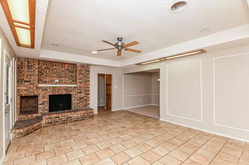 1932 Green Willow Dr, Fort Worth TX  76134-4898 exterior