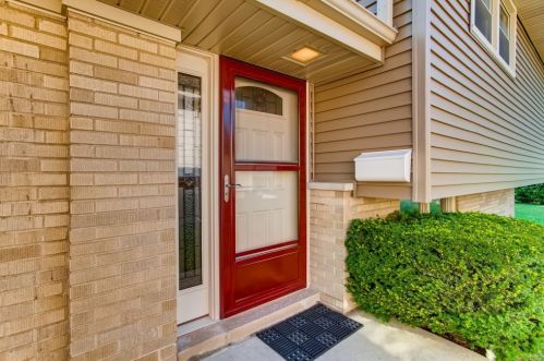 222 Dulles Rd, Des Plaines, IL 60016-2723
