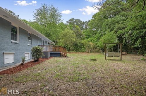 3824 Adamsville Dr, Atlanta GA  30331-3709 exterior
