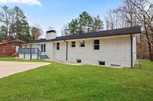 3111 Eleanor Ter, Atlanta GA  30318-6017 exterior