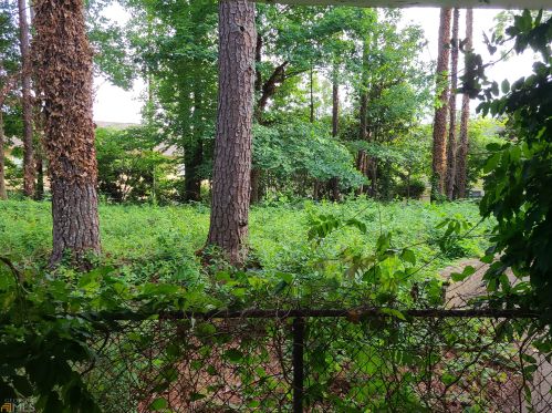 1613 Folkstone Rd, Atlanta GA  exterior