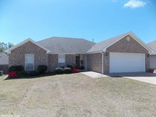 1748 White Oak Ln, Benton, AR 72019-8494