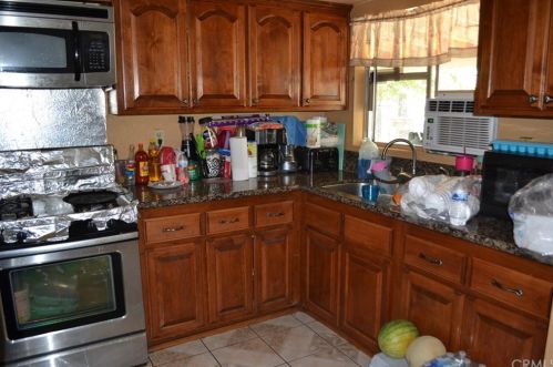 158 Amber Way, Perris, CA 92571-4706