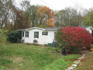 147 Bender Rd, Exeter CT  06249-1116 exterior