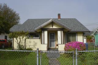 1307 8th Ave, Kelso, WA 98626-2743