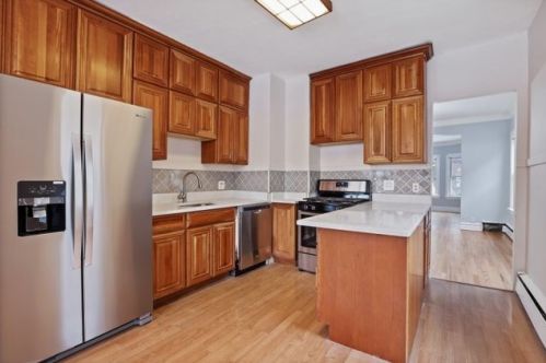 3424 Lawndale Ave, Chicago, IL 60623-5008
