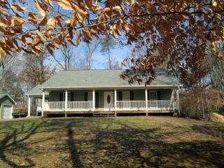 135 Central Ave, Benton, TN 37307-4749