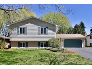 2974 Beebe Pkwy, Saint Paul, MN 55109-1420