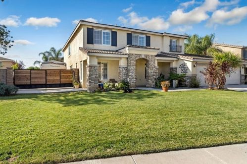 19445 Mi Casa Ct, Riverside CA  92508-6827 exterior