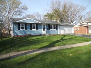 650 Briar Rd, Lake Barrington, IL 60084