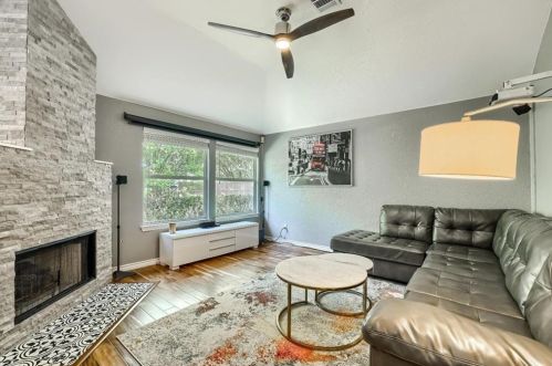 15028 Babbling Brk Dr, Austin TX  78728-4349 exterior