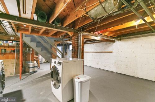 9111 Louis Ave, Silver Spring MD  20910-2129 exterior