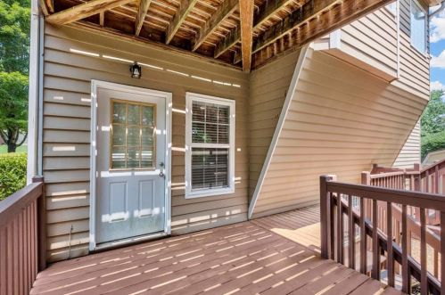 110 Eagle Glen Dr, Holly Springs GA  30189-6915 exterior