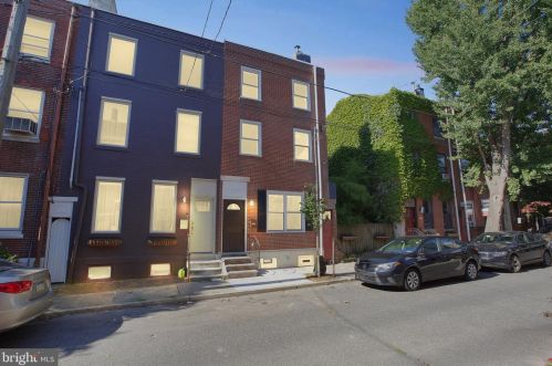 312 Manton St, Philadelphia PA  19147-5213 exterior
