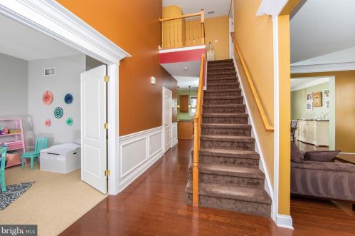 645 Bainbridge Dr, Harrison Township, NJ 08062-1888
