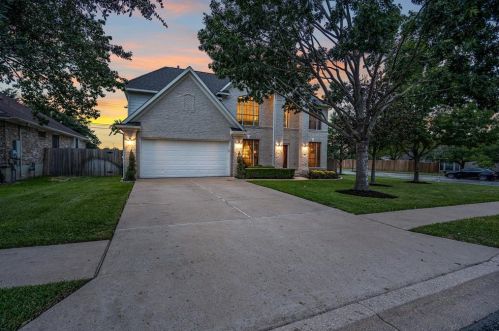 15920 Braesgate Dr, Austin TX  78717-4817 exterior