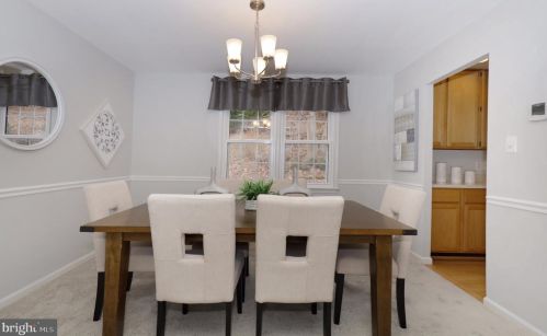 7099 Game Lord Dr, Springfield VA  22153-1312 exterior