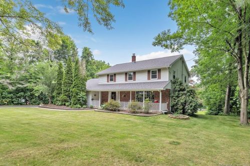 24 Morgan Dr, Wallingford CT  06492-2641 exterior