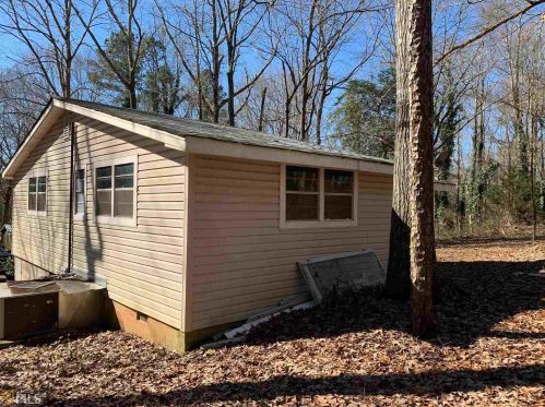 568 Lakeshore Cir, Hartwell, GA 30643-0027