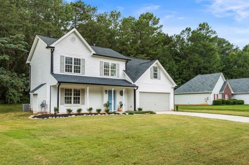 4415 Summit Heights Dr, Lithonia, GA 30039-8804