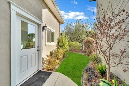 8588 Trinity River Cir, Santa Ana CA 92708-5535 exterior