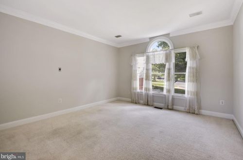 9202 Linden Grove Ct, Silver Spring MD  20910-1267 exterior