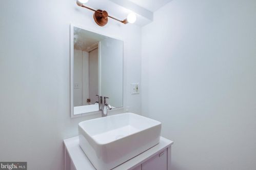 1325 Berks St, Philadelphia PA 19131-3215 exterior