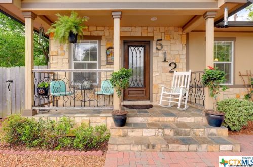 512 Jones St, Stairtown, TX 78648-1942