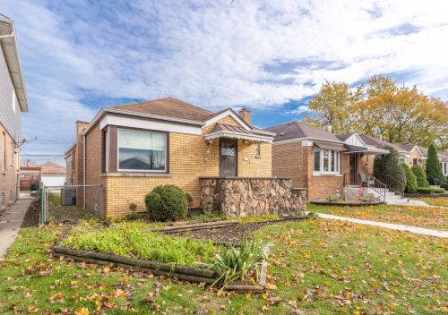 5149 Nagle Ave, Chicago, IL 60638-1336