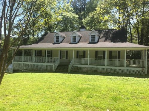 50 Lake Dr, Oxford, GA 30054-3618