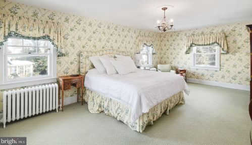 210 Jefferson Ave, Haddonfield NJ 08033-3410 exterior