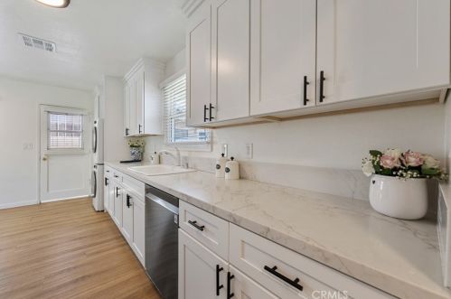 2427 Random Dr, Anaheim CA  92804-3472 exterior