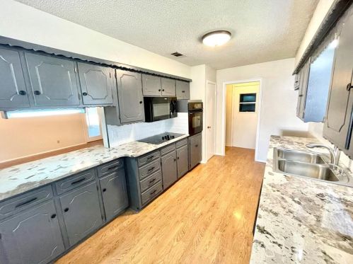 818 Worcester Ln, Garland TX  75040-3327 exterior