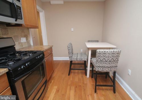 1838 10th St, Philadelphia PA 19148-2317 exterior