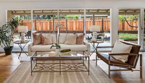 1405 Highland View Ct, Los Altos, CA 94024-6744
