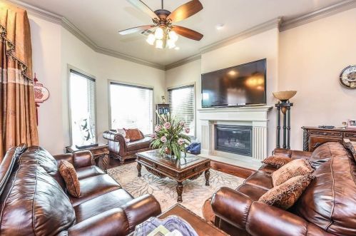 12349 Tramonto Dr, Conroe TX  77304-4560 exterior