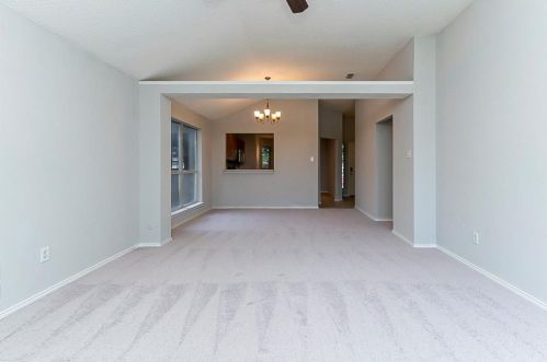 9964 Long Rifle Dr, Fort Worth TX  76108-4170 exterior