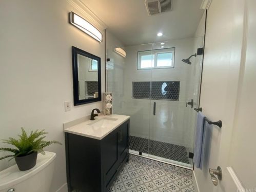 14412 Cordary Ave, Hawthorne CA  90250-8340 exterior