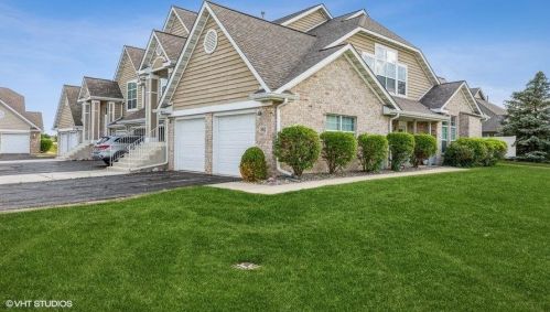 882 Boxwood Dr, Hammond, IN 46321-2867