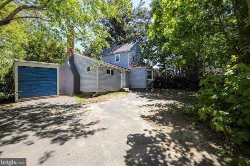 2849 Kansas Rd, Camden, NJ 08104-2812