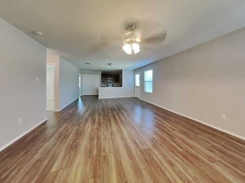 6028 Parkview Hills Ln, Fort Worth TX  76179-8700 exterior