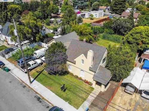 25272 Monte Vista Dr, Hayward, CA 94545-2330