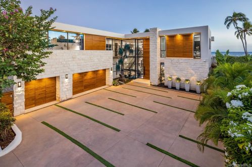 213 Kaalawai Pl, Honolulu, HI 96816-4435